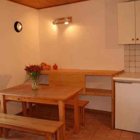 Le Hameau Des Chazals Hautes Alpes Chalet