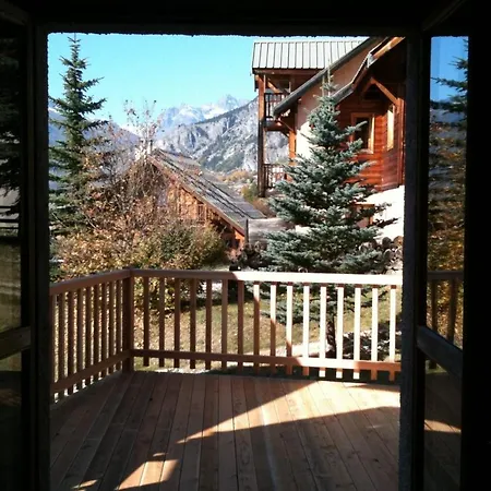 Le Hameau Des Chazals Hautes Alpes Nevache