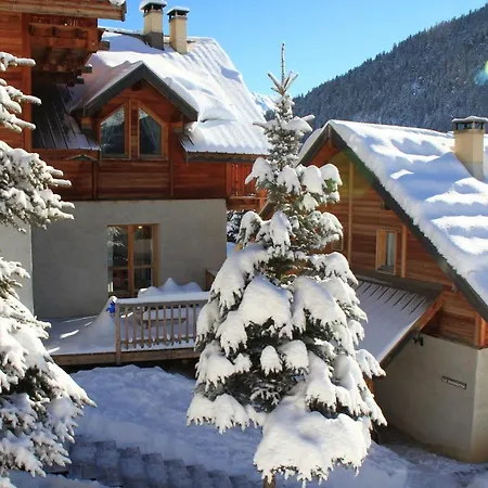 Chalet Le Hameau Des Chazals Hautes Alpes *